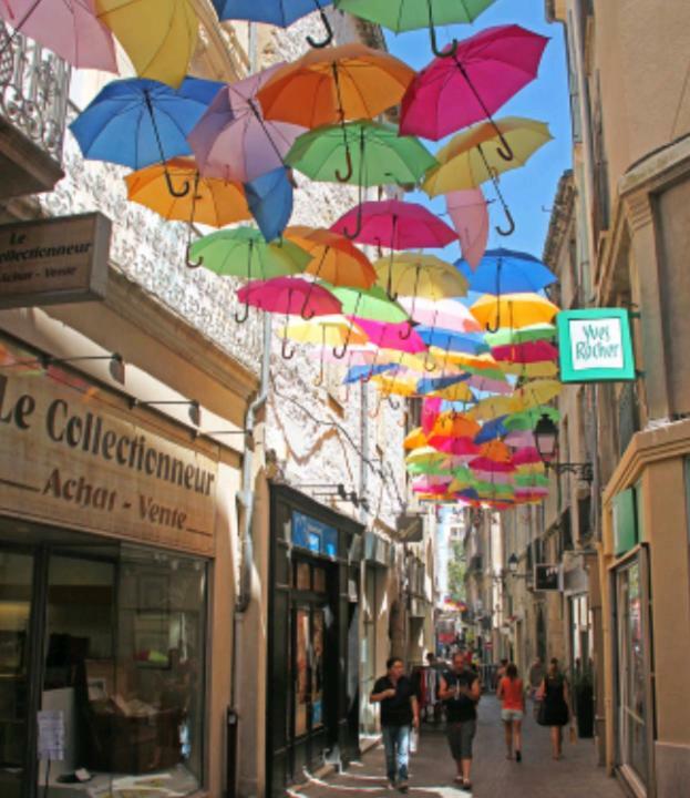 Ferienwohnung Le Petit Nid Des Arenes Béziers Exterior foto