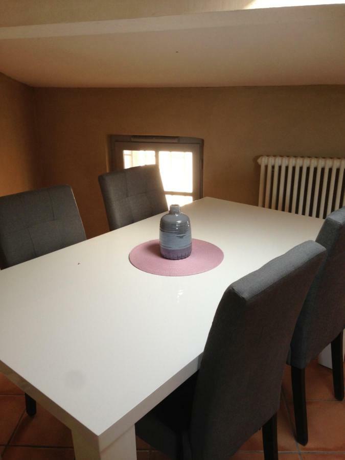 Ferienwohnung Le Petit Nid Des Arenes Béziers Exterior foto